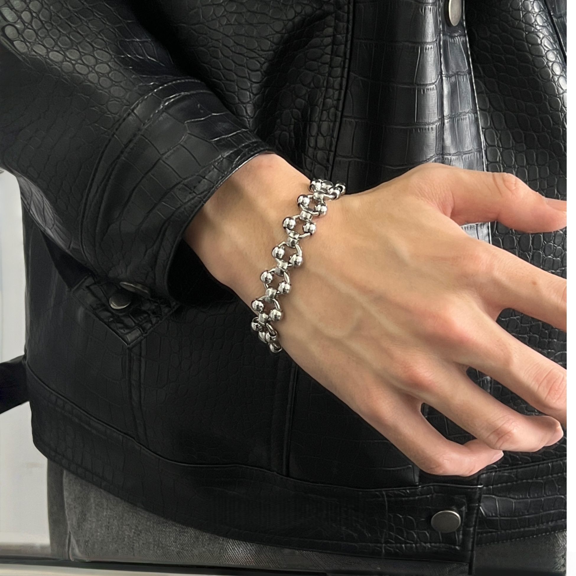 Heavy Punk Hollow Steel Bead B - Streetwear Brand Niche recension och pris