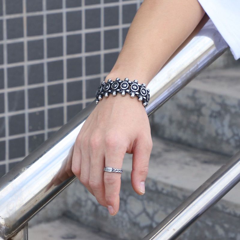 ​ New Arrival Men’s Titanium S - Streetwear Brand Niche recension och pris