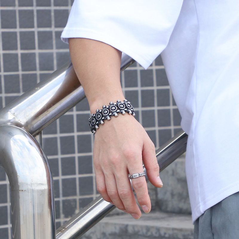 ​ New Arrival Men’s Titanium S - Streetwear Brand Niche recension och pris