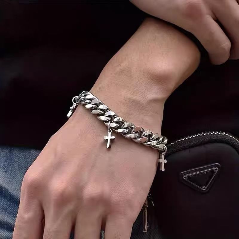Cross Border Hit: Cuban Link B - Streetwear Brand Niche recension och pris